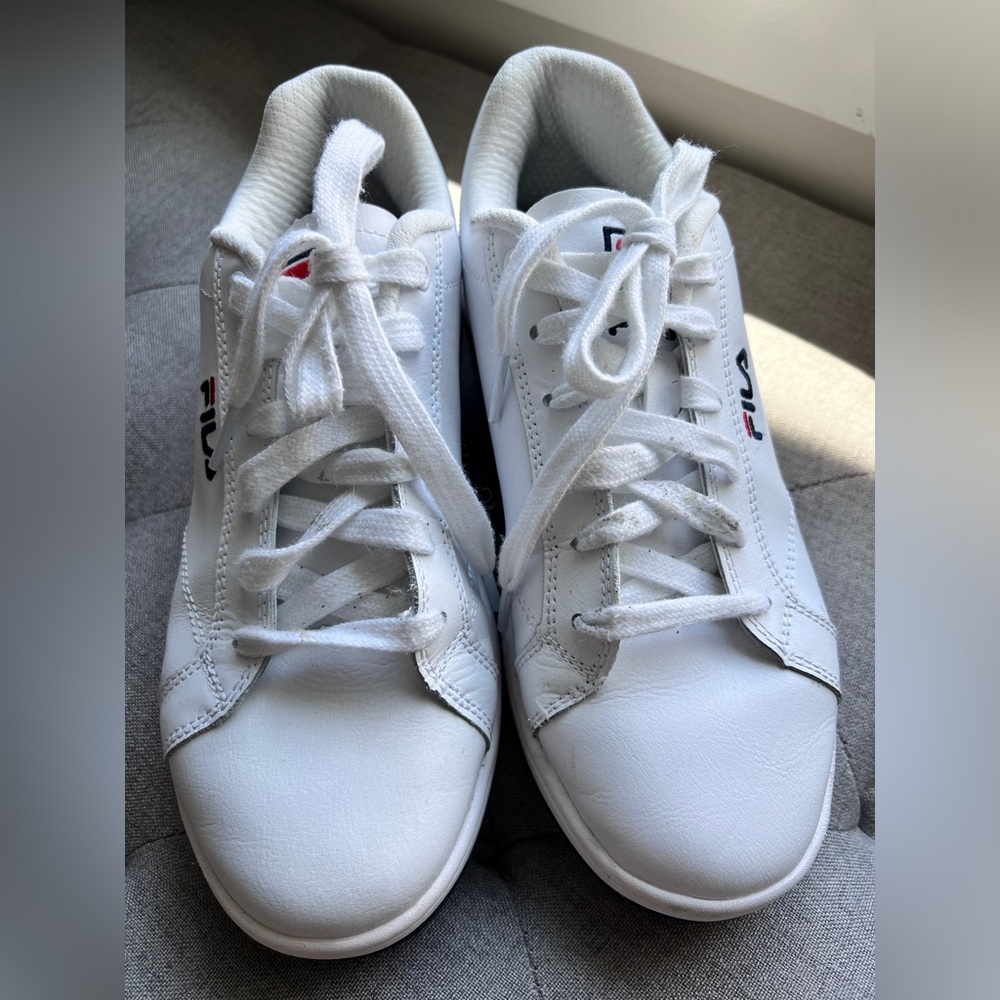 Fila Womens Reunion Shoes Sneakers Style Number 5CM00741-125 - Picture 2 of 6